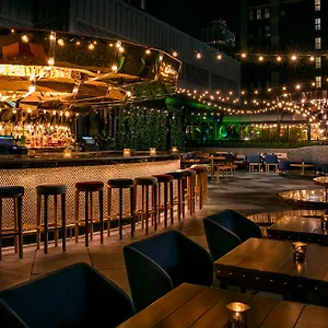 Moxy Nyc Times Square Hotel New York