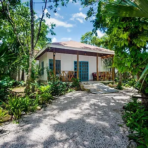 3* Apartahotel El Encanto